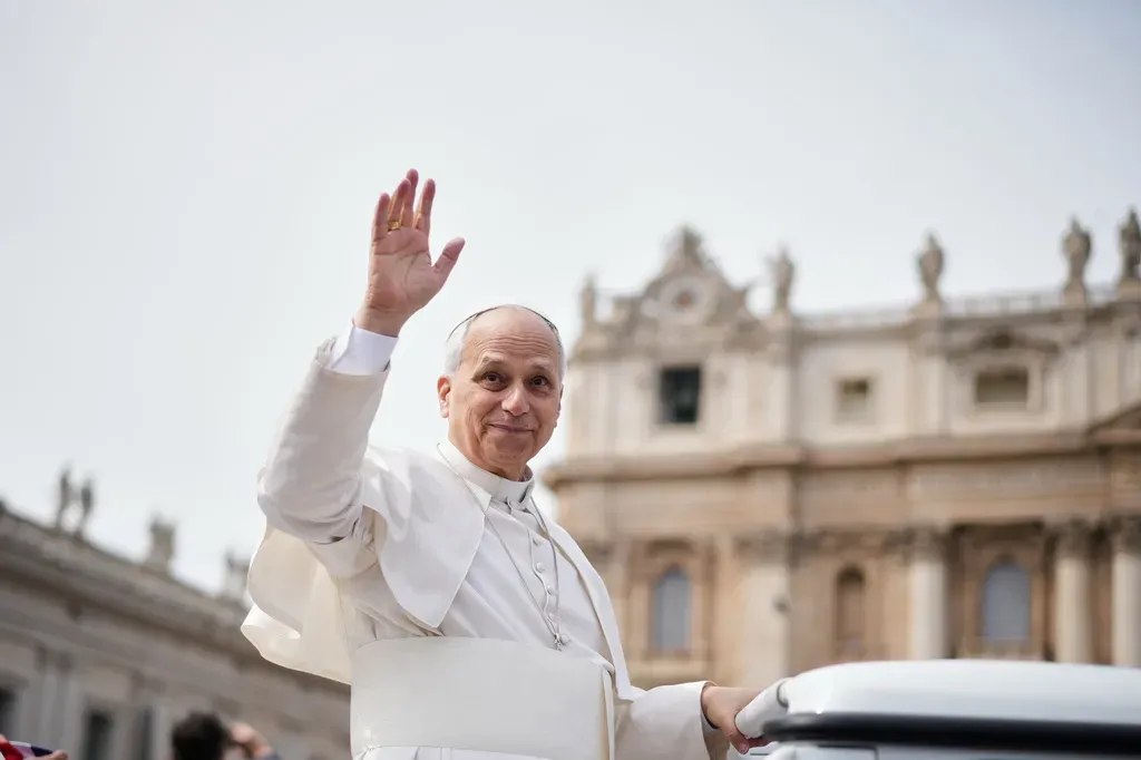 American Pope vs. Trump: Clash of Ideologies in US Politics