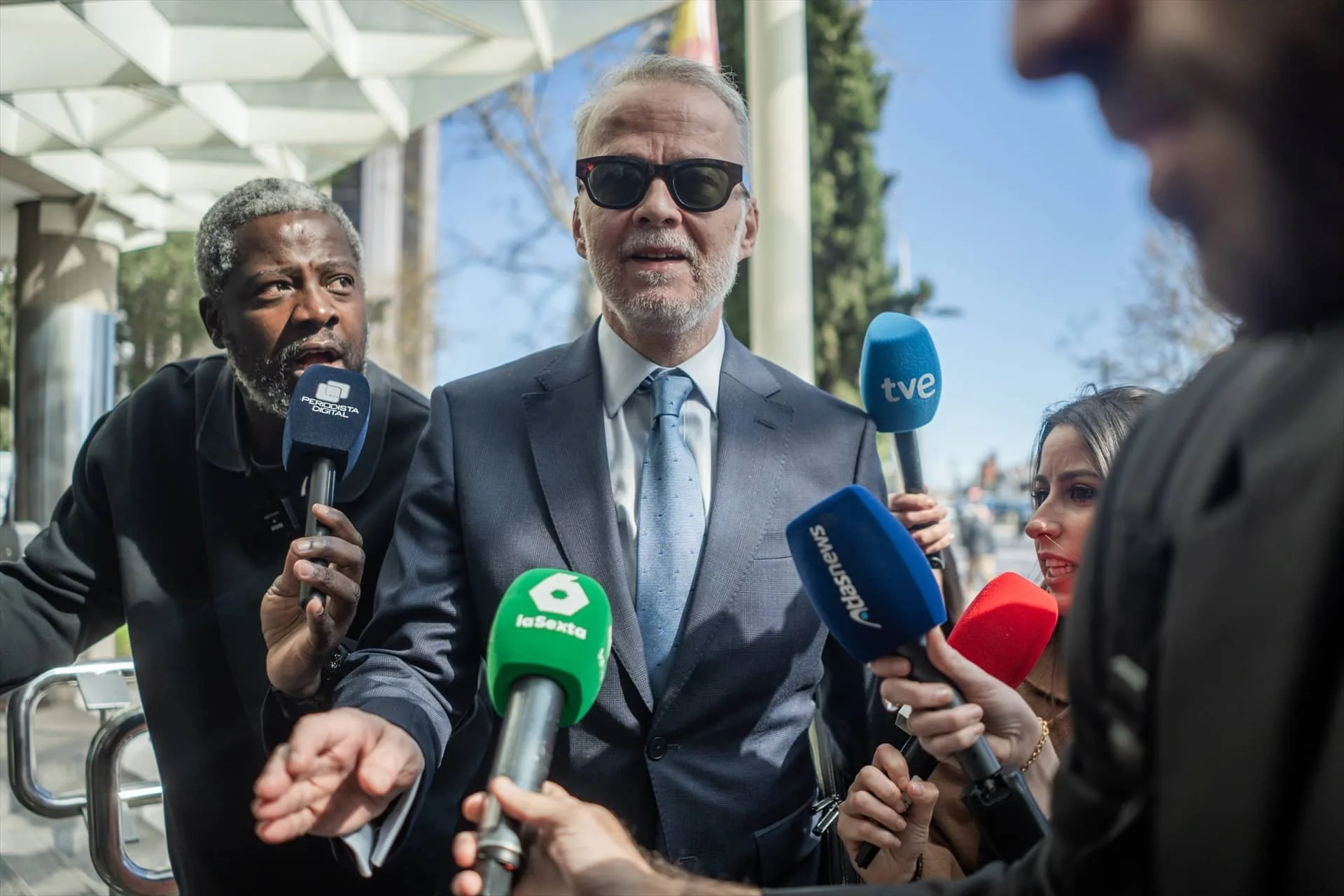 Begoña Gómez Case: Prosecutors & Defense Ask for Dismissal! Key Decision!