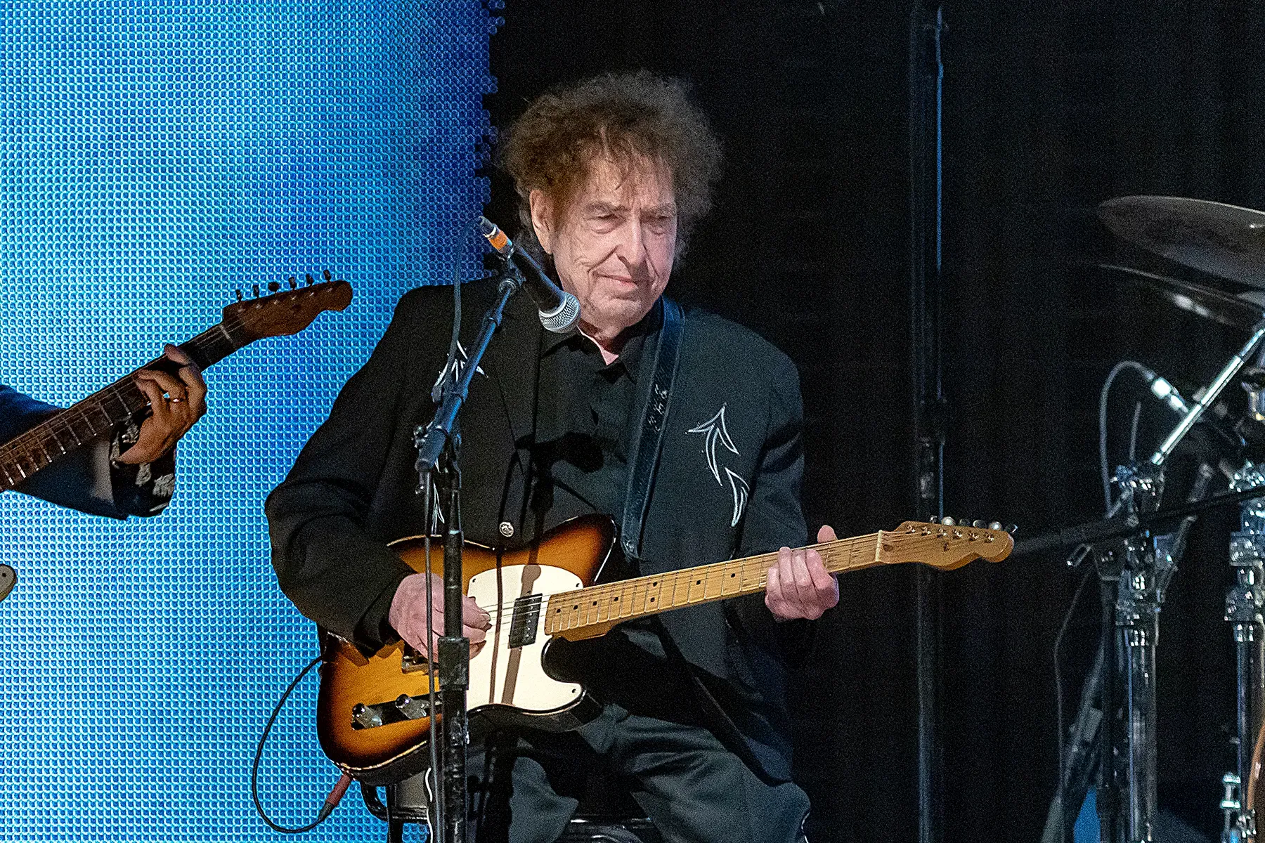 Bob Dylan Sorprende con Contenido Extraño en Patreon: Cartas Falsas y Ensayos