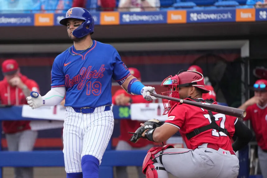 Bo Bichette y los Abucheos en Citi Field: Análisis de un Inicio Difícil - Image 2
