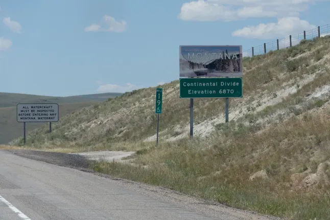 Border Crossing Closure: Trump to Close Historic US-Canada Passage - Image 3