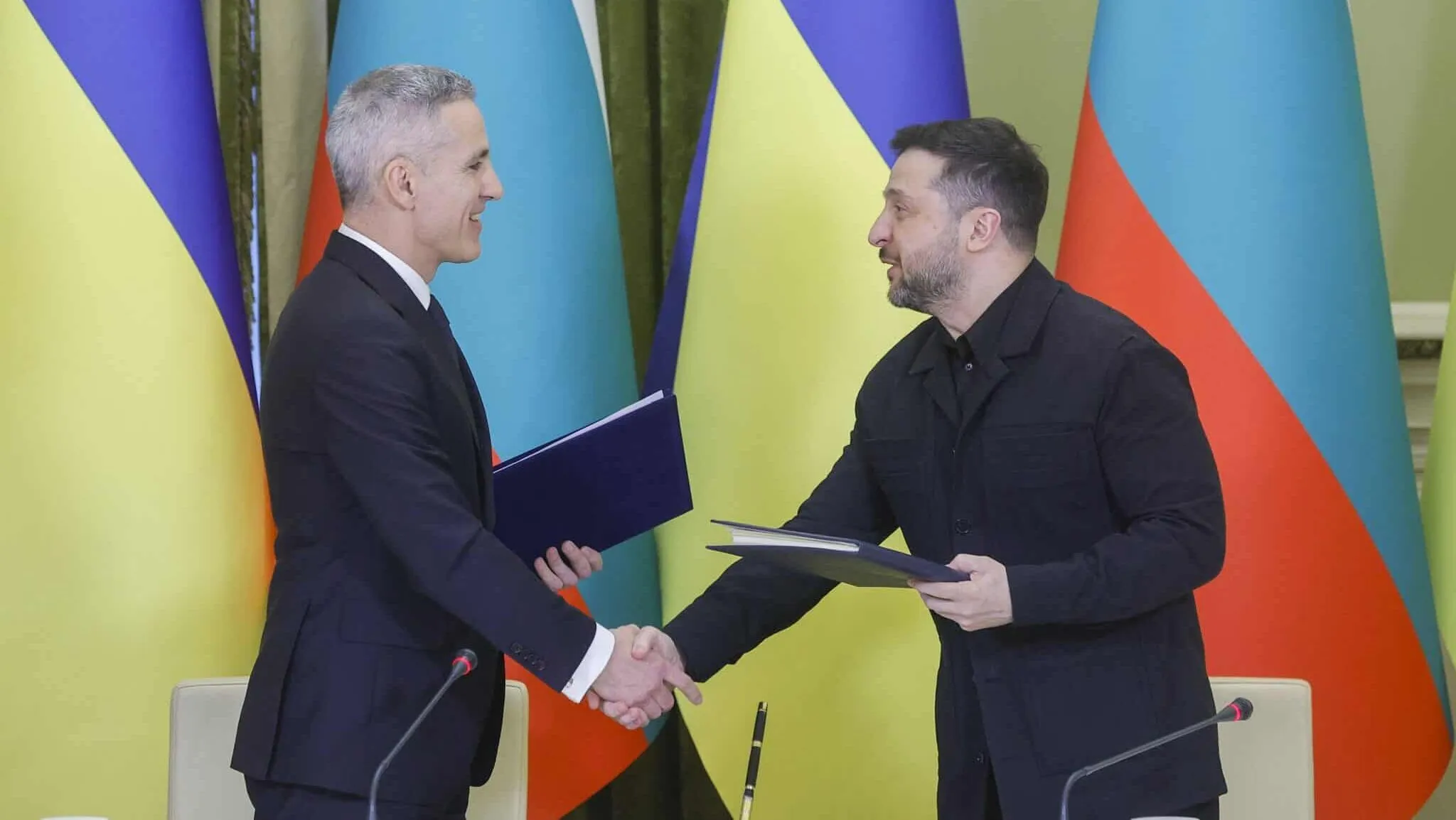 Acuerdo de Seguridad Bulgaria-Ucrania: Reacciones Políticas Divididas