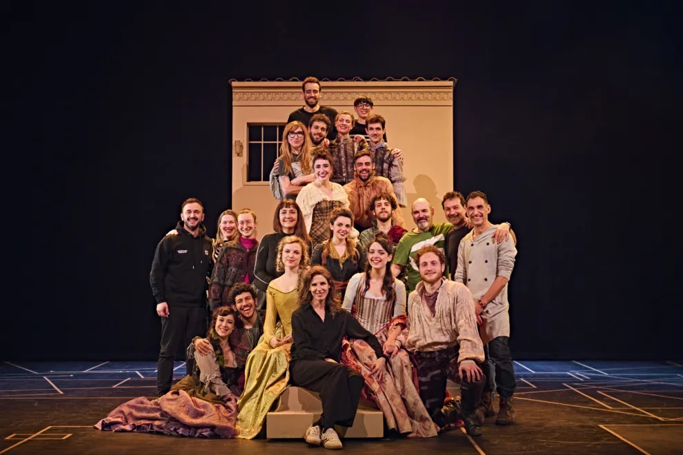 El 'Escondido y la Tapada' de Calderón Revive: Enredos y Comedia en el Teatro de la Comedia - Image 1