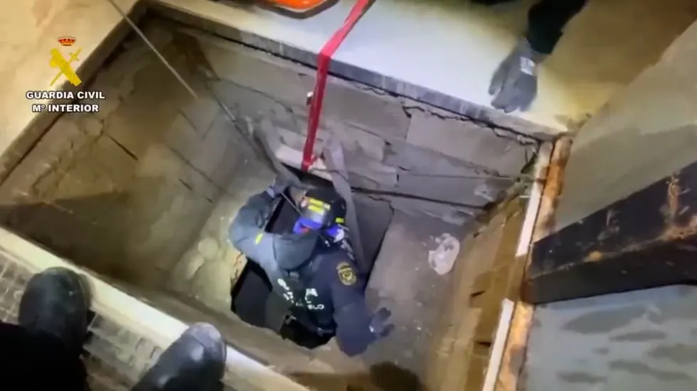 Descubren Narcotúneles en Ceuta: Rutas Subterráneas para el Tráfico de Hachís - Image 2