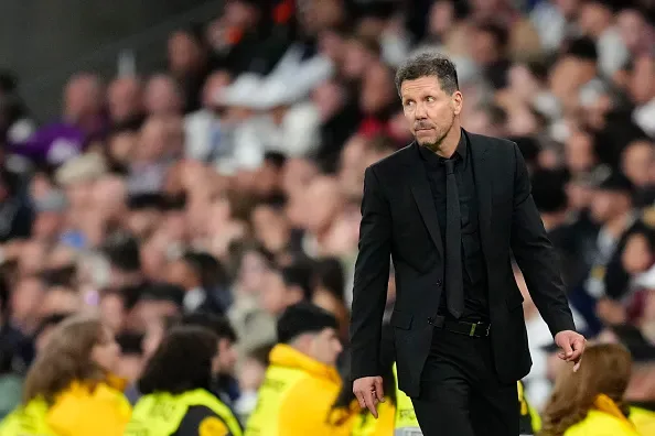 Chelsea in Crisis? Gallas Urges Club to Snub Fàbregas & Hire a Tough Manager - Image 3