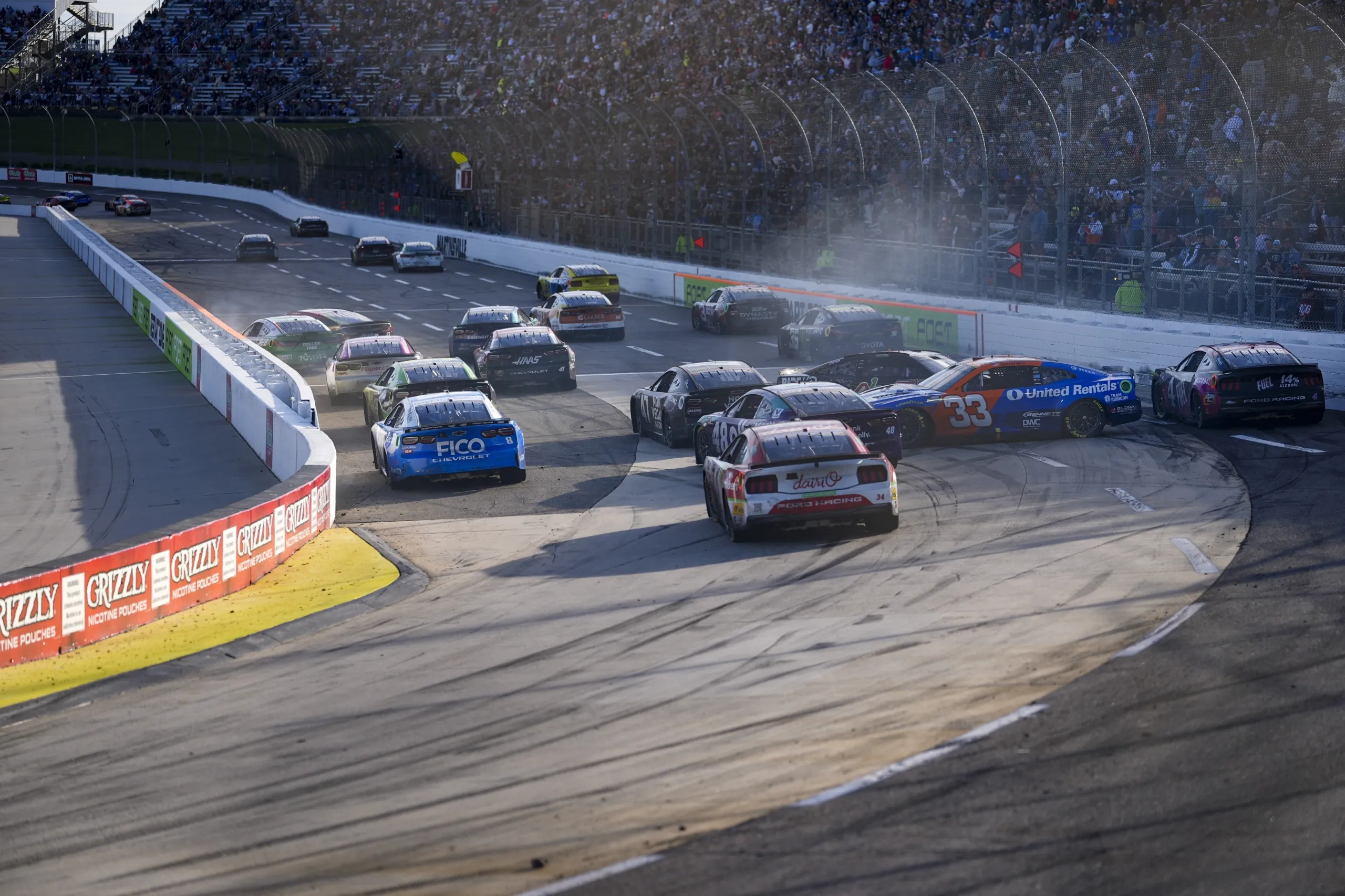 Freddie Kraft Critica a Bubba Wallace Tras Choque con Carson Hocevar