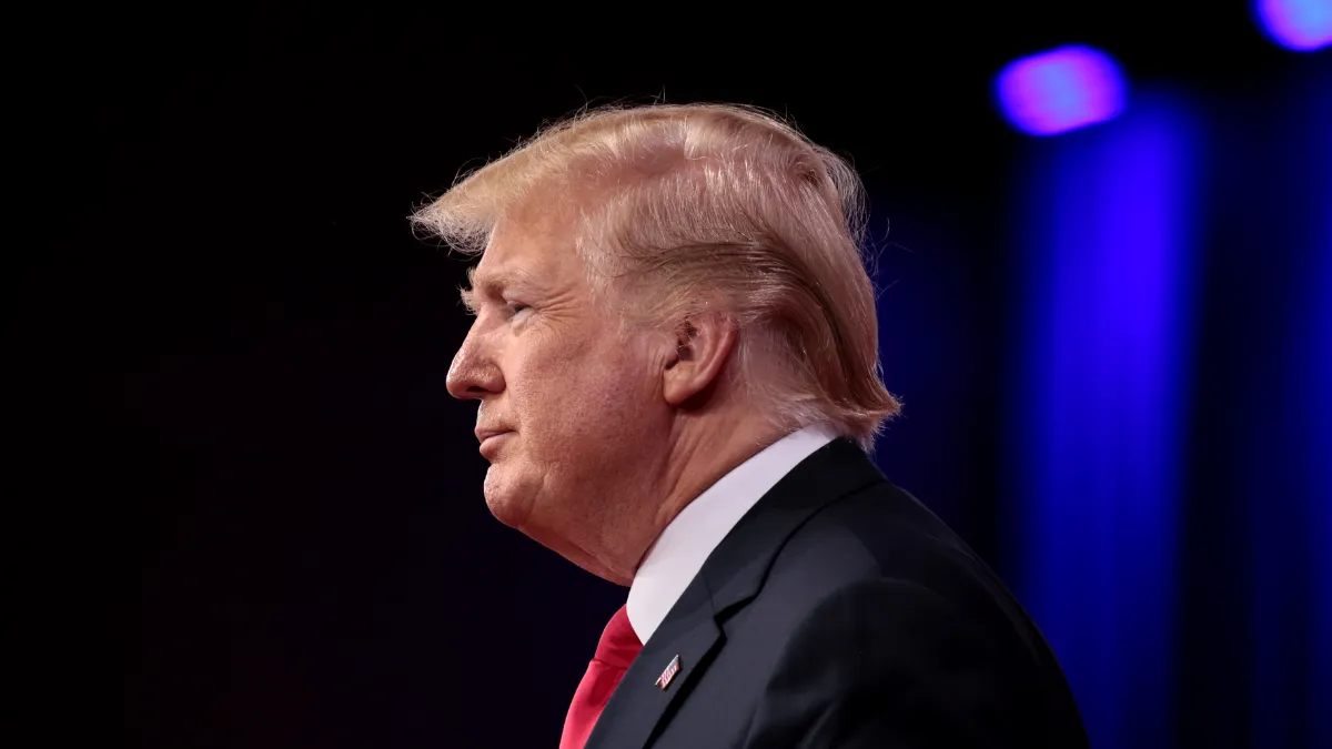 Donante Republicano Rompe con Trump Tras Aportar $60K: Acusa Traición