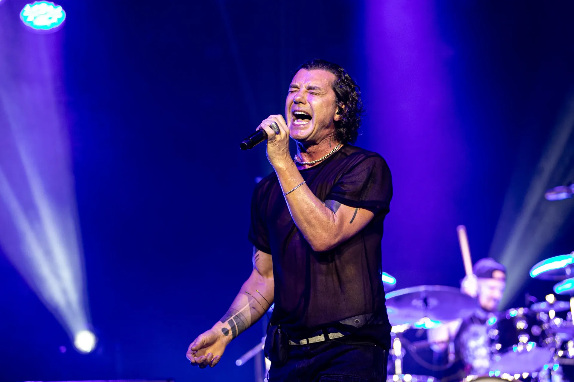 Gwen Stefani's Ex Gavin Rossdale Hints at Co-Parenting Struggles! - Image 4