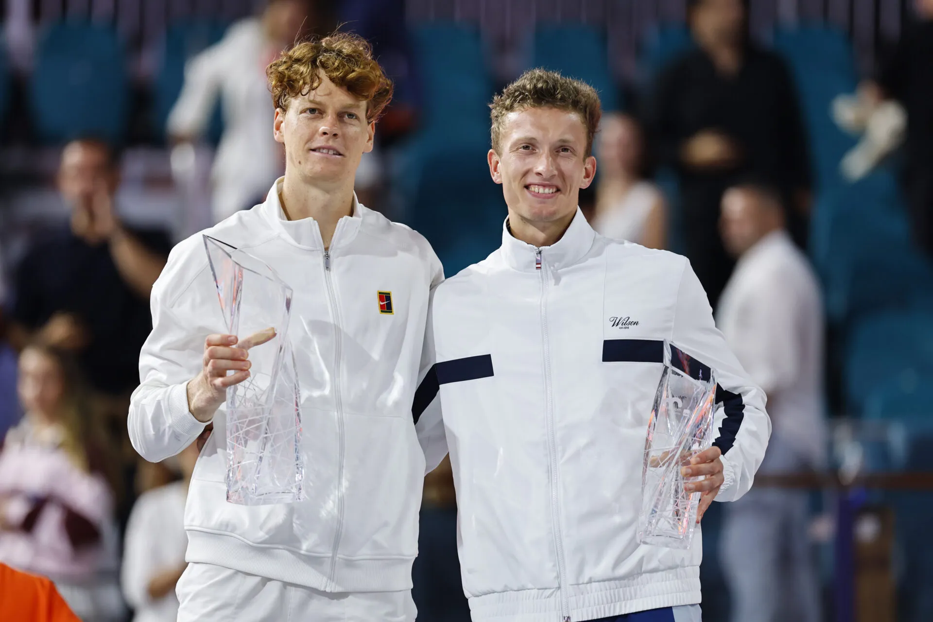 Jannik Sinner Revela Clave de su Victoria en Miami: Servicio Imparable