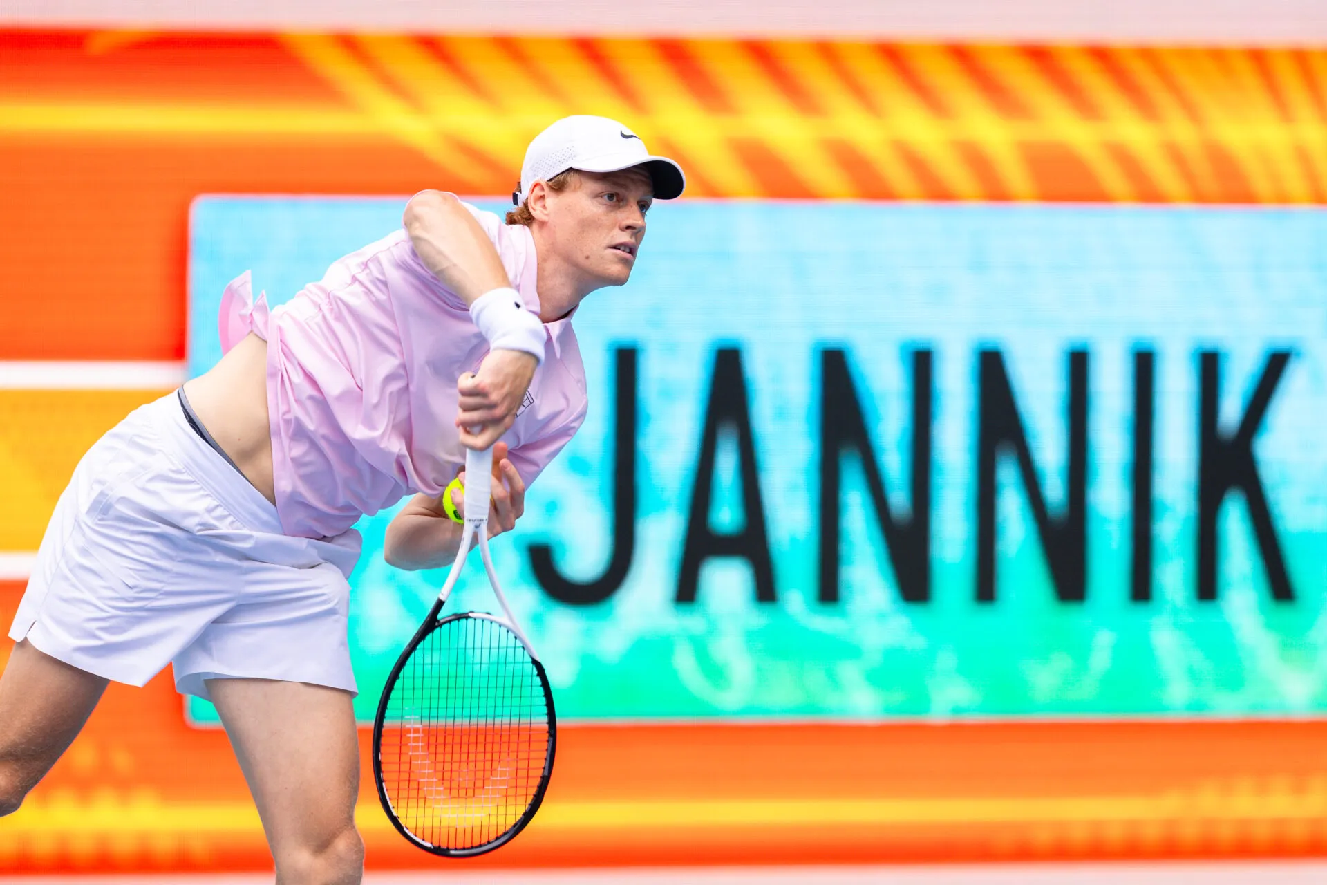 Jannik Sinner: Estadísticas que demuestran su dominio en el servicio ATP