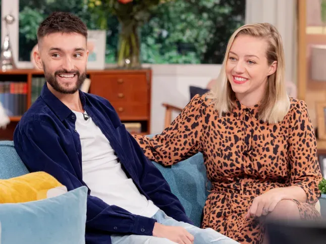 Emotivo Homenaje de Kelsey Parker a Tom Parker a Cuatro Años de su Fallecimiento - Image 1