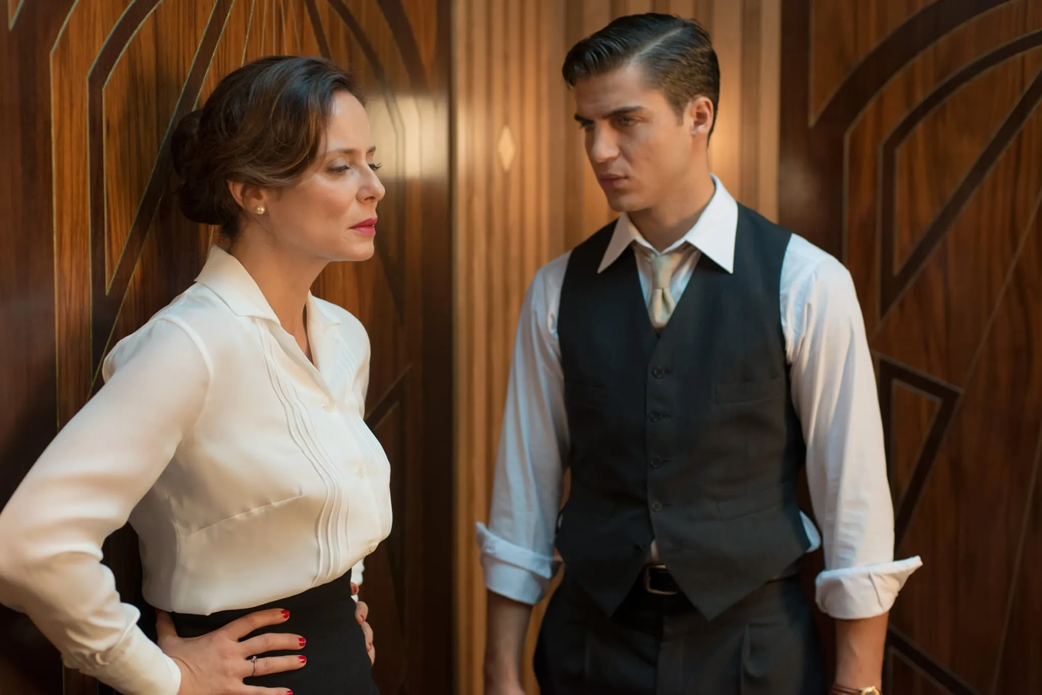 Maxi Iglesias y Aitana Sánchez-Gijón: Romance en la vida real tras la ficción