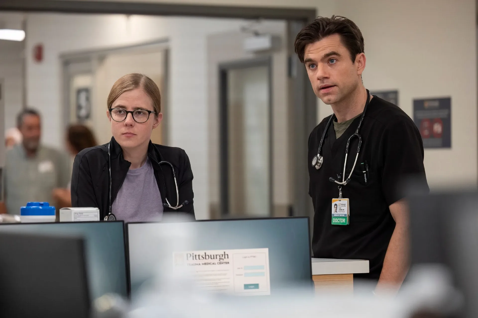 ¡Adicción Médica Asegurada! Descubre 'The Pitt', la Serie que Debes Ver Ya - Image 5