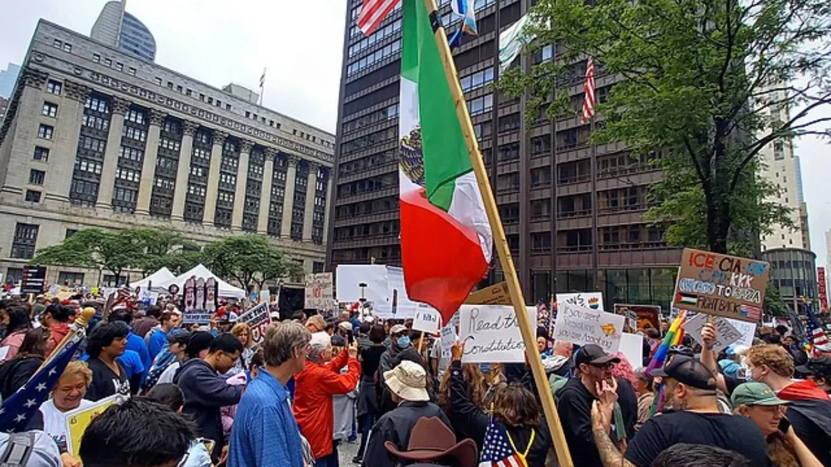 Protestas en Nashville: Manifestantes 'Handmaids' y la Lucha Contra el Poder