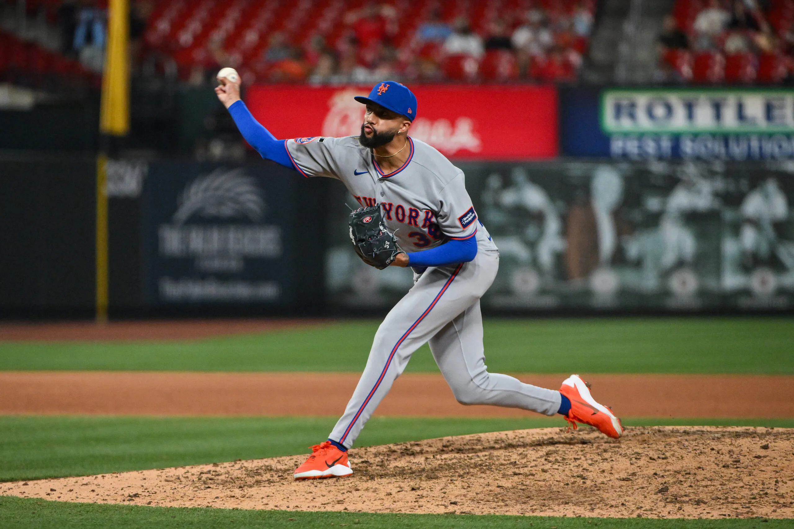 Mets de Nueva York Logran su Primera Victoria Fuera de Casa ante Cardenales