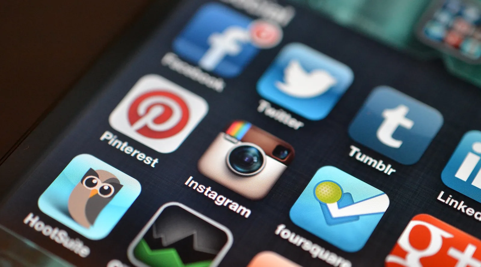 Parábola Política: ¿Cómo un Forastero Destruyó la Armonía de un País? - Image 2