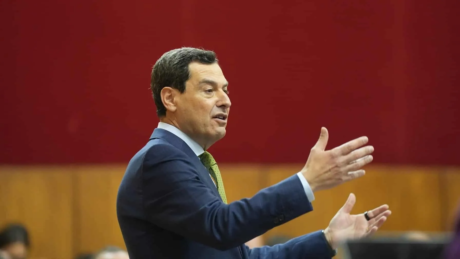 Poll Predicts PP's Absolute Majority in Andalusia, PSOE and Vox Stability