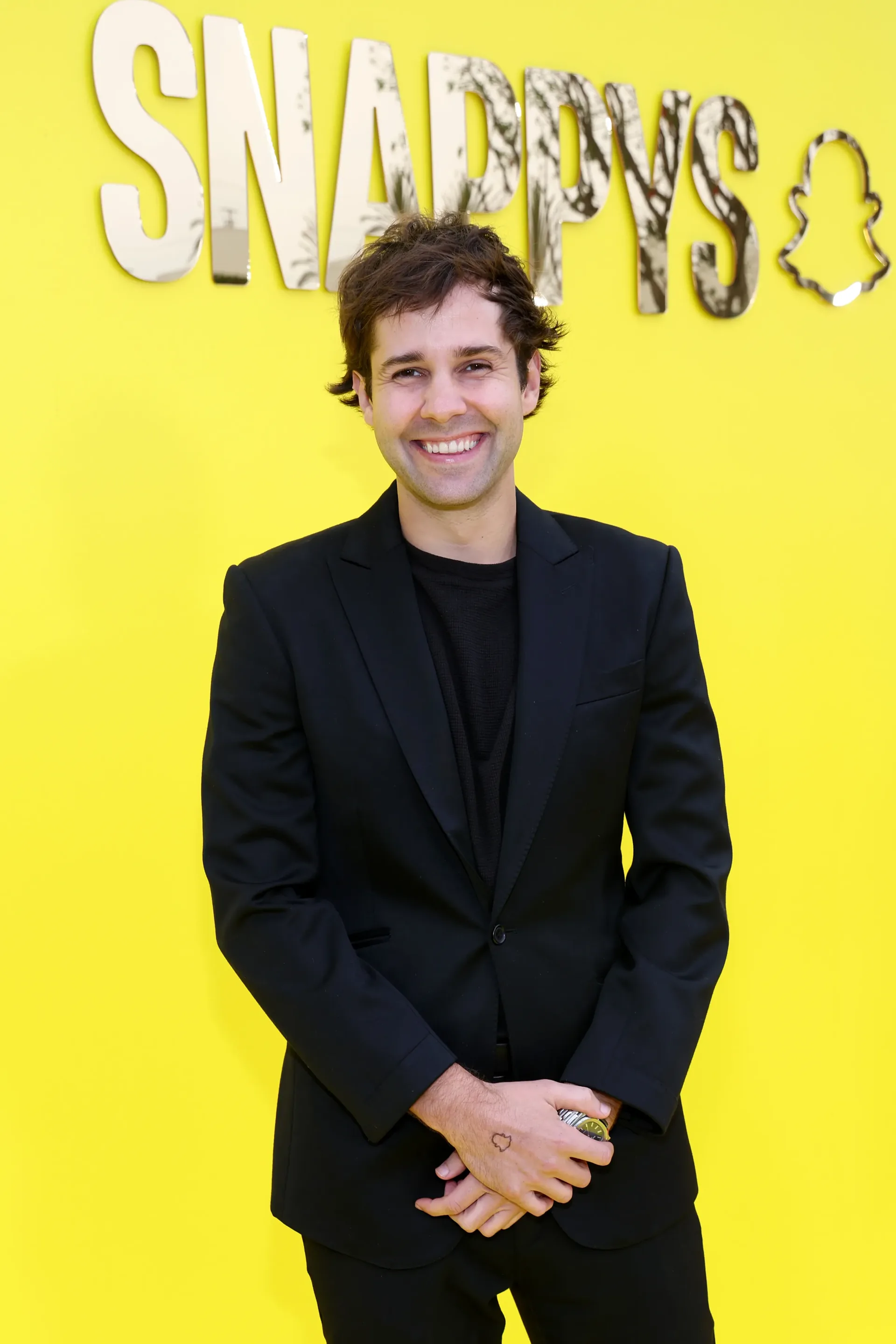 ¡Los Snappys Debutaron! Kylie Jenner y David Dobrik Triunfan en los Premios de Snapchat