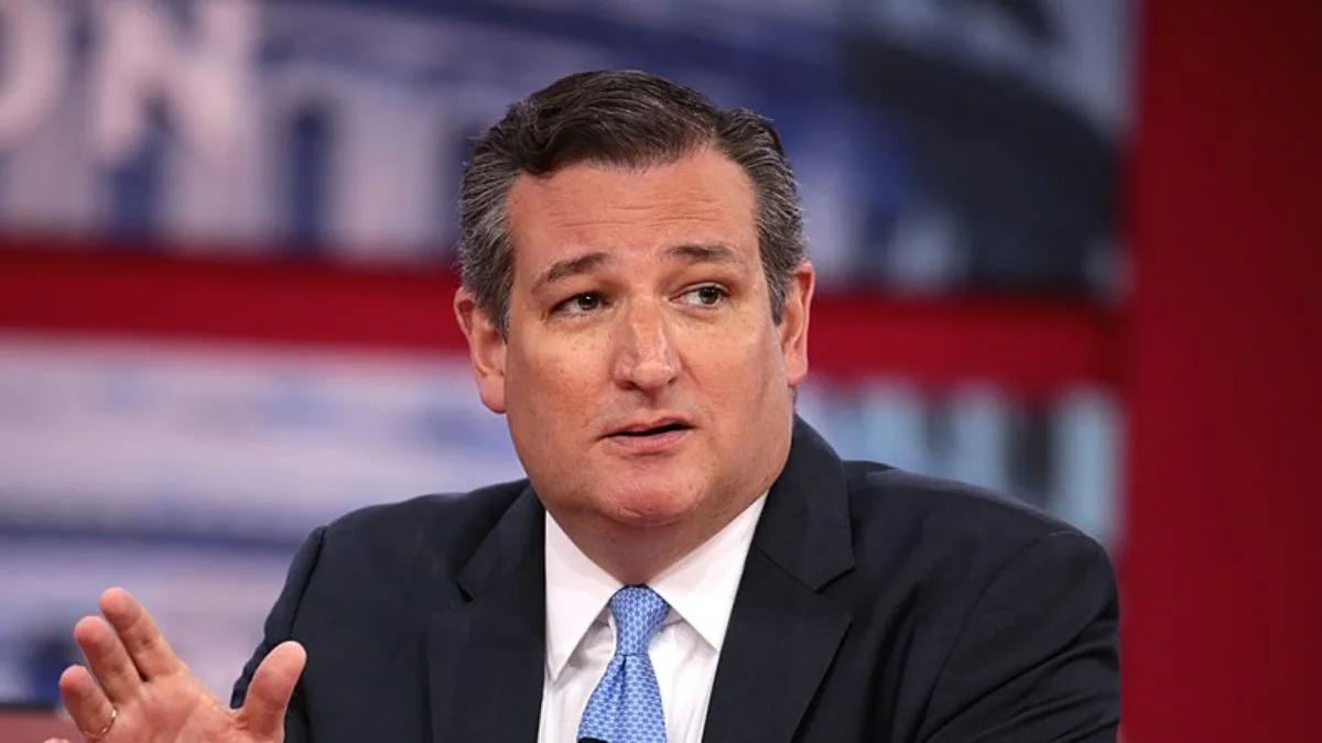 Ted Cruz Bajo Fuego: Viaje en Cierre del DHS Desata Críticas por 'Vacaciones'
