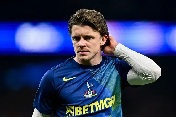 Críticas a Tottenham por Fichaje de 35M£ y Peligro de Descenso - Image 3