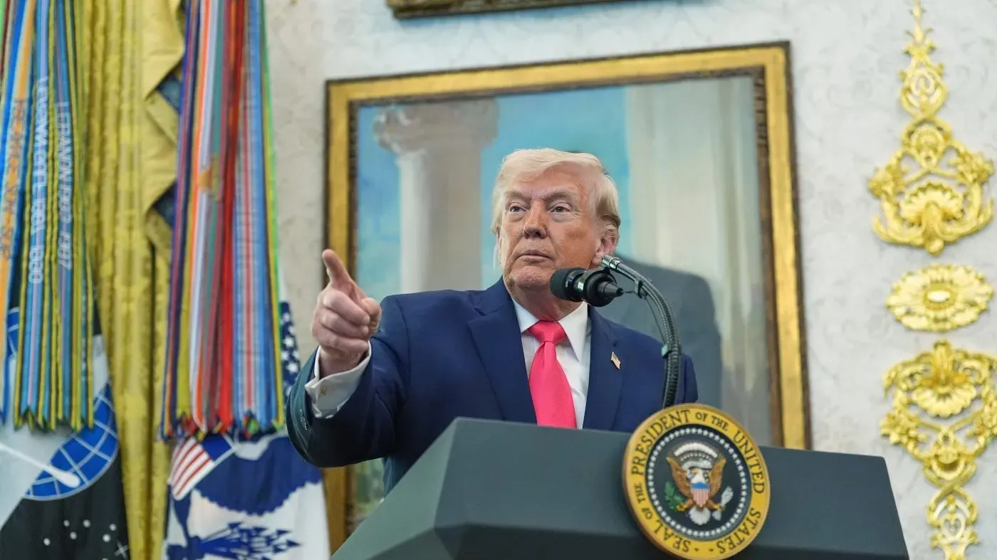 Trump Cuestiona la Ciudadanía por Nacimiento Ante el Tribunal Supremo