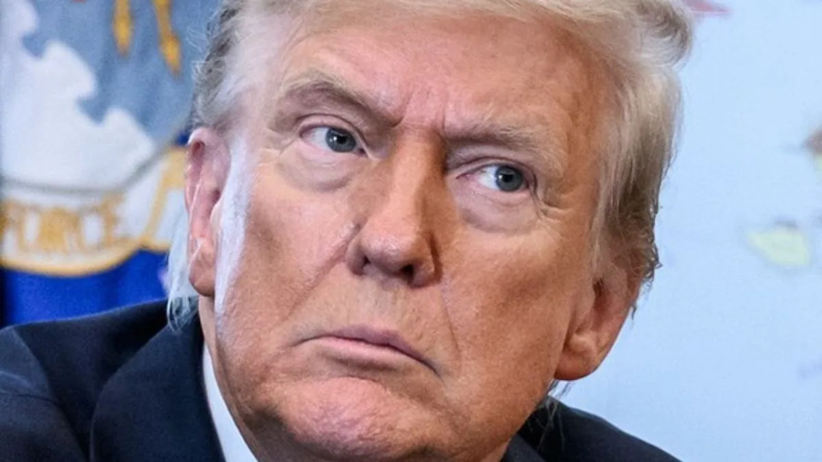 Trump's Health in Question After Reading Large-Font Notes at Event