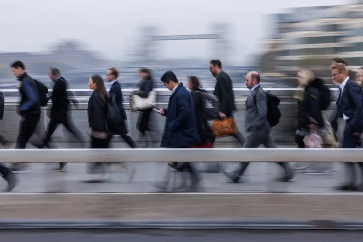 Sectores Británicos con Mayor Exposición a la IA y su Impacto Fiscal