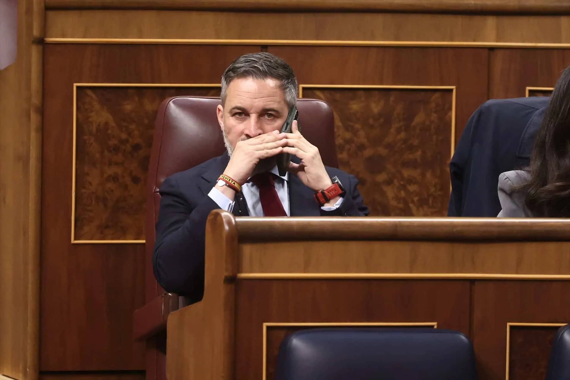 Crisis en Vox: Exdirectivo Acusa de Corrupción y Revela Presiones Internas