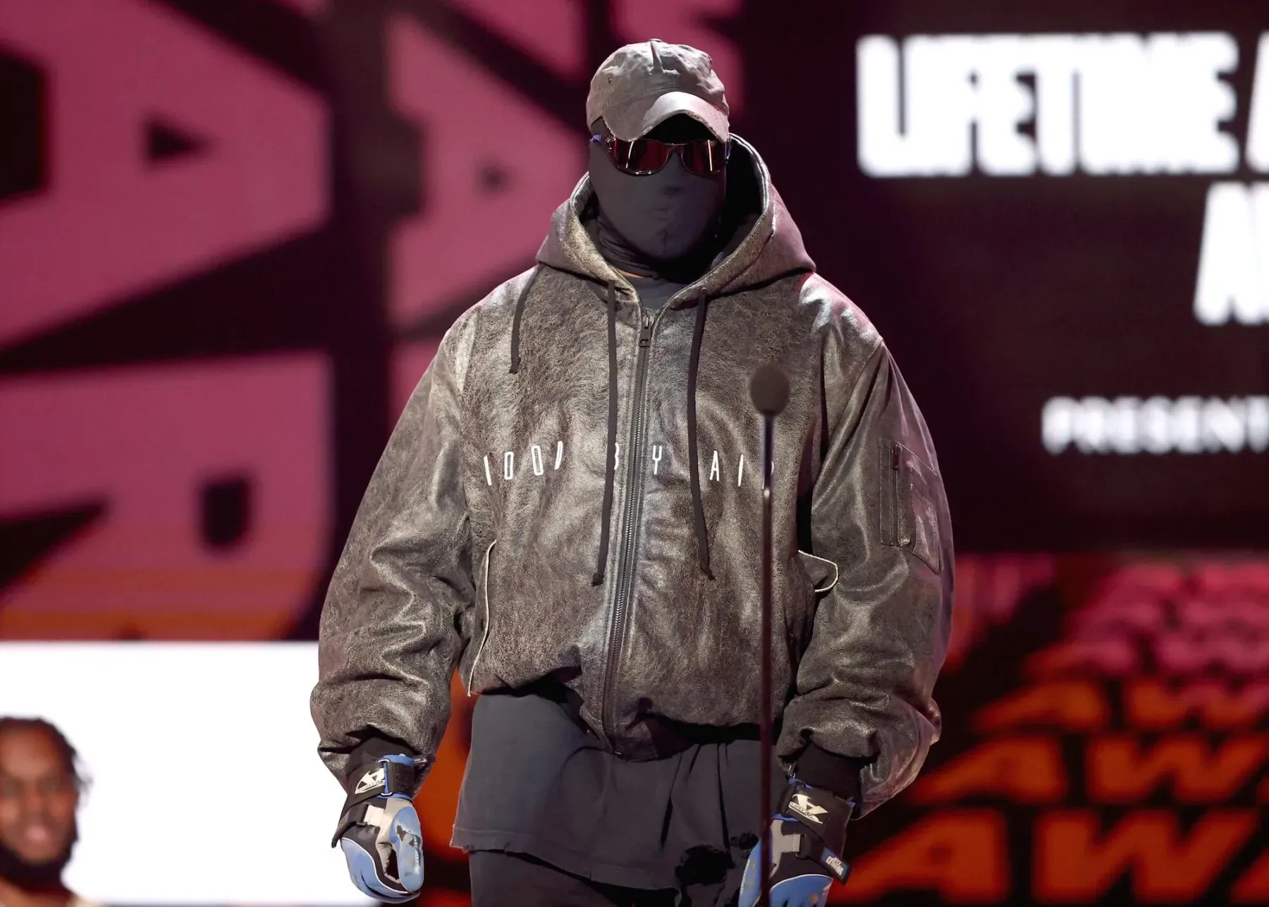 Festival Wireless Bajo Fuego: Kanye West Desata Controversia por Antisemitismo